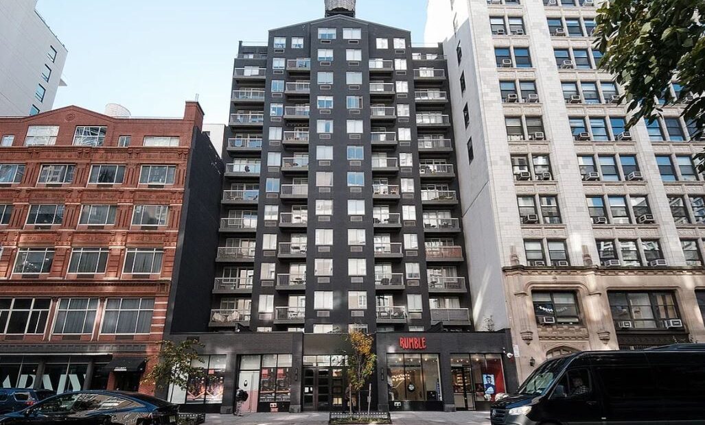 Amazing open layout on West 23rd Street in Chelsea