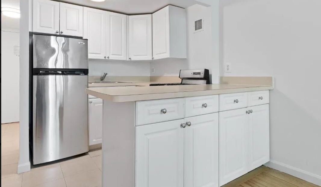 Amazing 1 bed on East 22nd Street in Gramercy Park