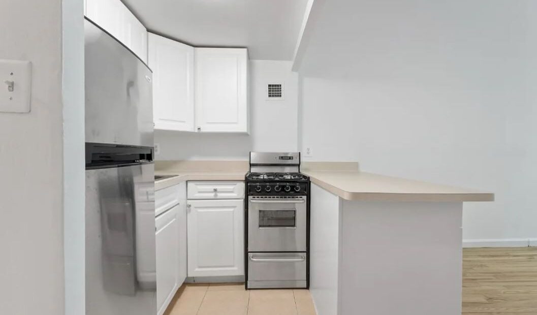 Amazing open layout on East 22nd Street in Gramercy Park