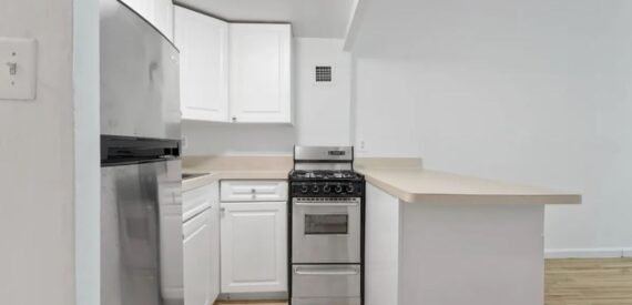 Amazing open layout on East 22nd Street in Gramercy Park