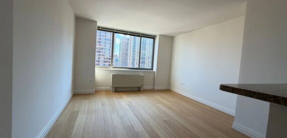 Amazing open layout on Lexington Avenue in Carnegie Hill