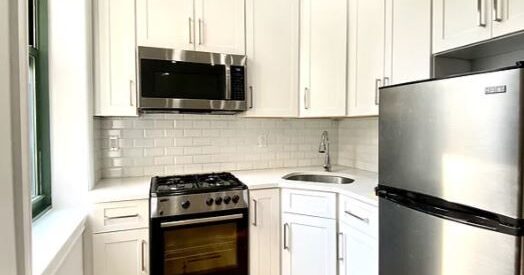 Amazing 2 bed on East 78th Street in Lenox Hill
