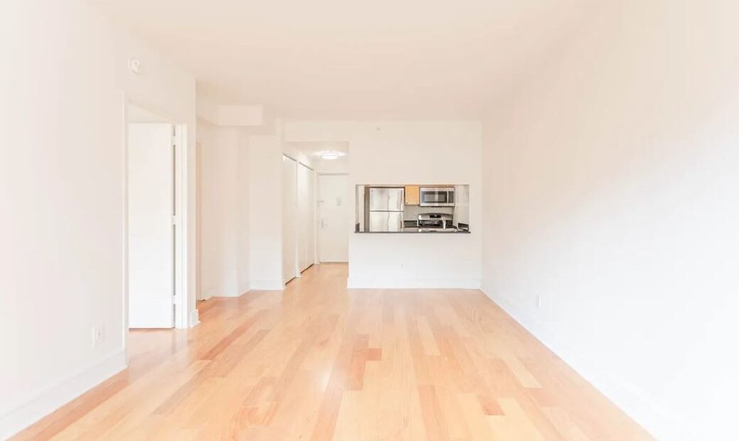 Amazing open layout on West 96th Street in Upper West Side