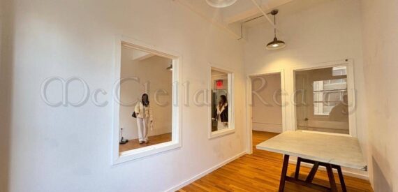 Modern Midtown Office: High Ceilings, Private Room, Roof Deck, 24/7 Access
