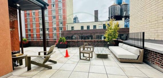 Modern Midtown Office: High Ceilings, Private Room, Roof Deck, 24/7 Access