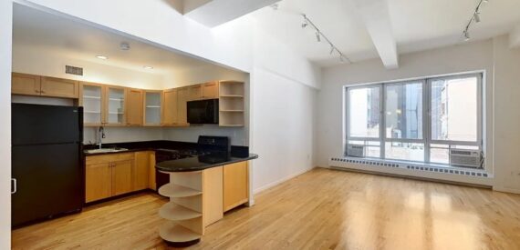 Amazing Studio on Nassau Street in Fulton/Seaport