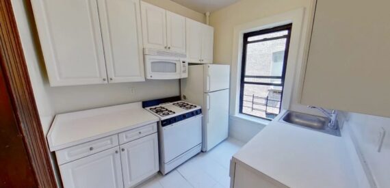 Amazing 2 bed on Amsterdam Avenue in upper west side