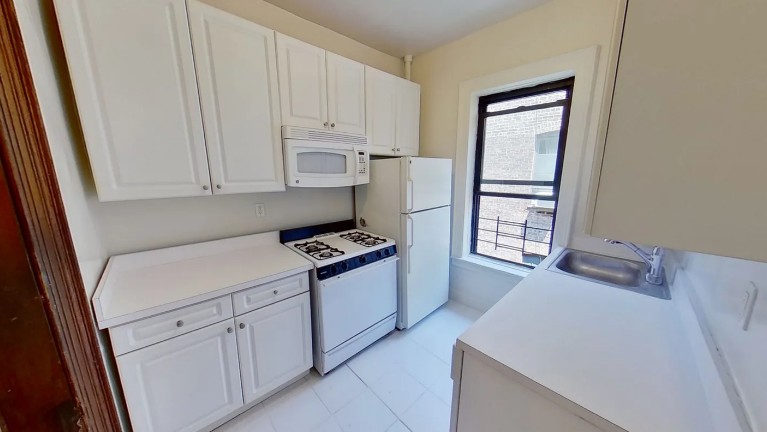 Amazing 2 bed on Amsterdam Avenue in upper west side
