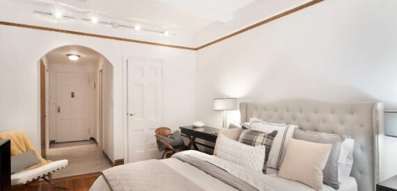 Amazing Studio on West 58th Street in Midtown