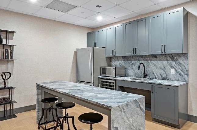 Amazing Studio on East 34th Street in Kips Bay