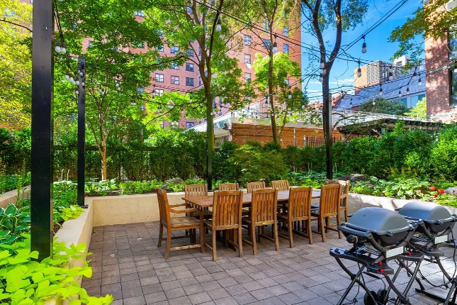Amazing 2 bed on West 90th Street in Upper West Side