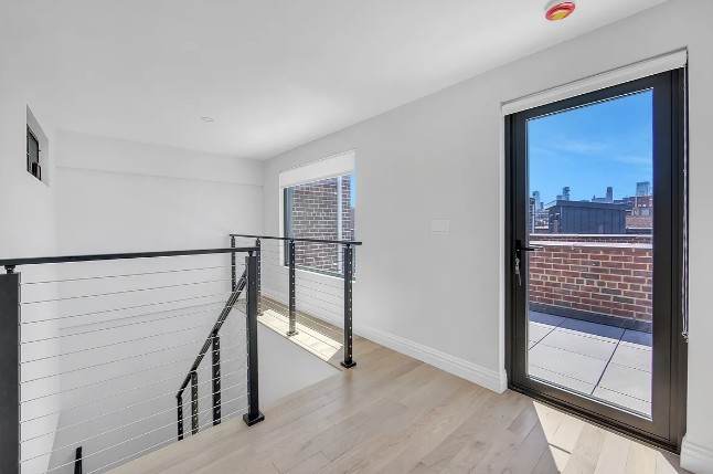 Amazing 1 bed on Greenwich Street in West Village