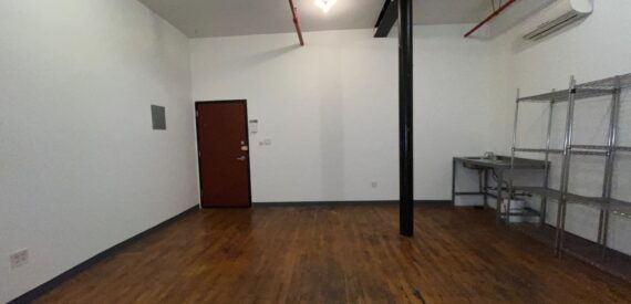 Bright Skylight Flex Space for Lease in East Williamsburg – Exclusive Opportunity!