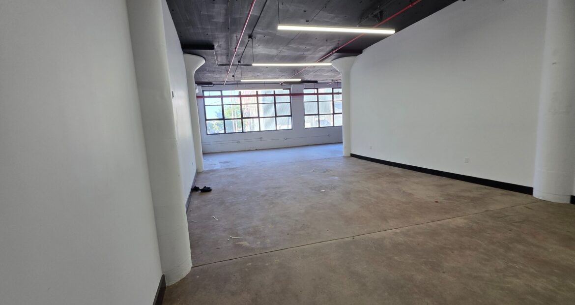 Spacious Flex Commercial Spaces for Lease in Prime Bushwick Location – 1,300 SF