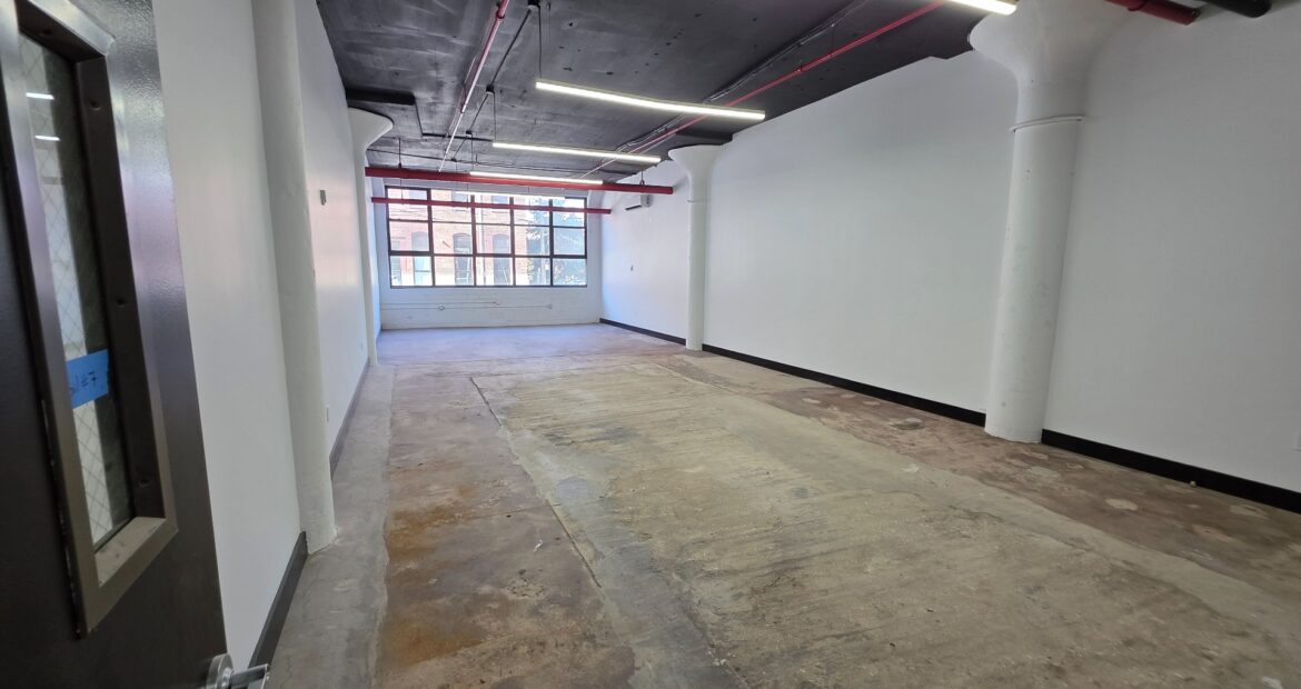 Spacious Flex Commercial Spaces for Lease in Prime Bushwick Location – 1,300 SF