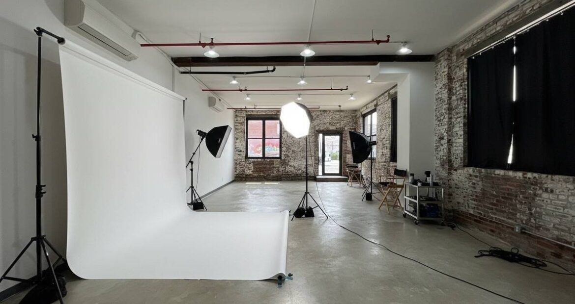Spacious Corner Flex Loft for Lease in Prime East Williamsburg Location