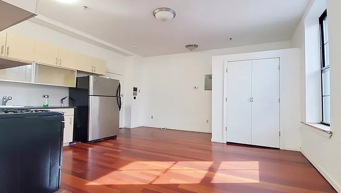 Spacious 700 Sq Ft Studio in Ridgewood – No Broker Fee, Pet Friendly, Prime Location