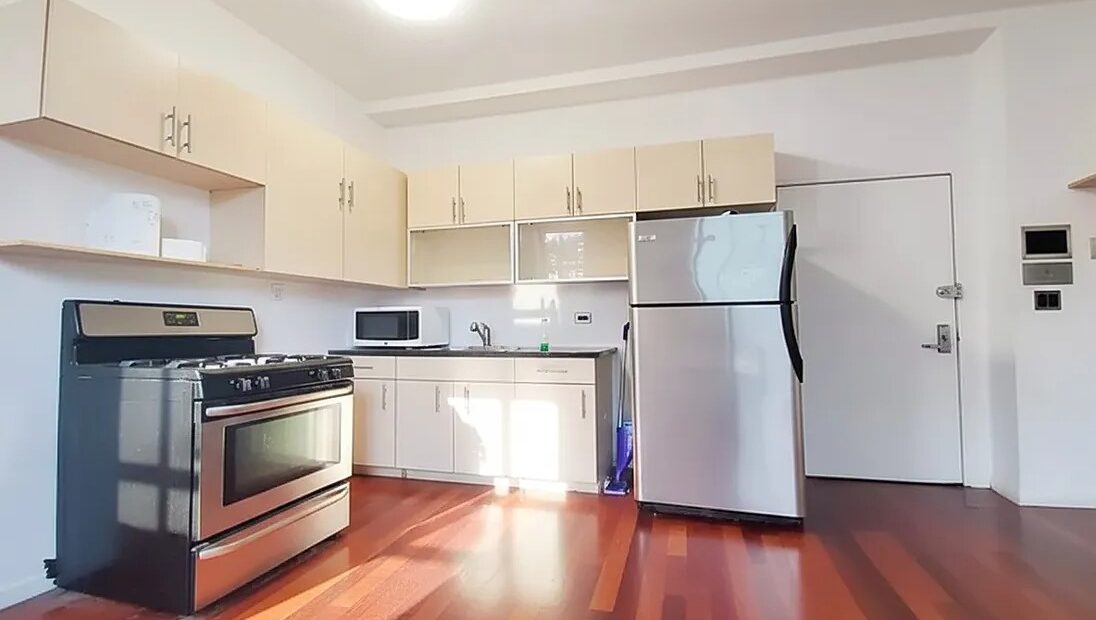 Spacious 700 Sq Ft Studio in Ridgewood – No Broker Fee, Pet Friendly, Prime Location