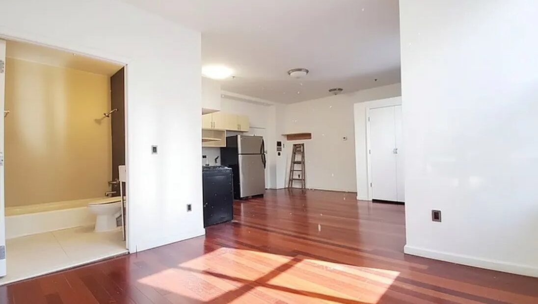 Spacious 700 Sq Ft Studio in Ridgewood – No Broker Fee, Pet Friendly, Prime Location