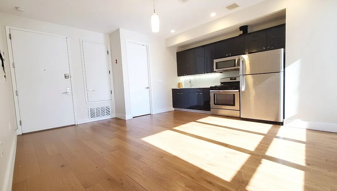 Spacious 4BR Ridgewood Apartment w/ Laundry, Roof Access & No Broker Fee!