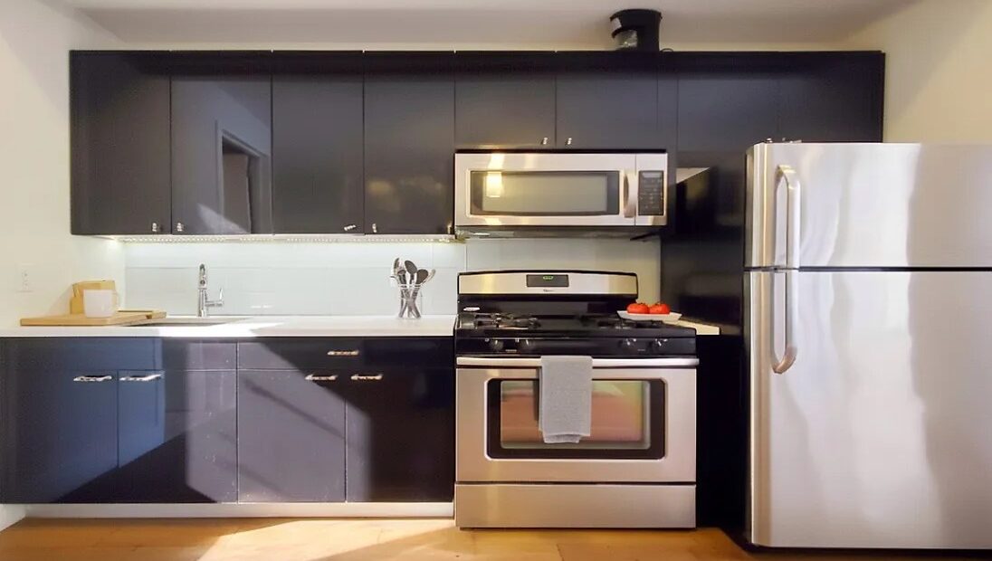 Spacious 4BR Ridgewood Apartment w/ Laundry, Roof Access & No Broker Fee!