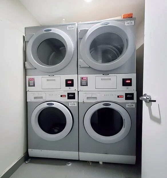 Spacious 4BR Ridgewood Apartment w/ Laundry, Roof Access & No Broker Fee!