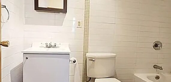 Spacious 4BR Ridgewood Apartment w/ Laundry, Roof Access & No Broker Fee!