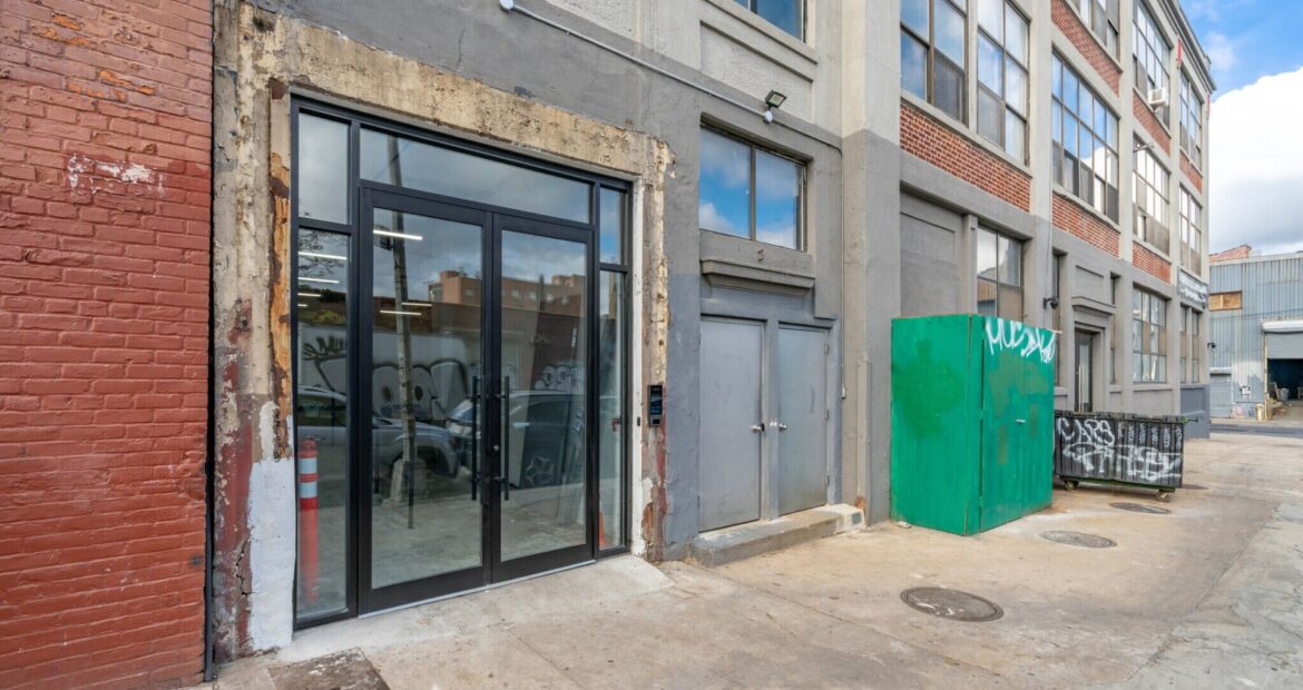 Spacious Flex Commercial Spaces for Lease in Prime Bushwick Location – 1,300 SF