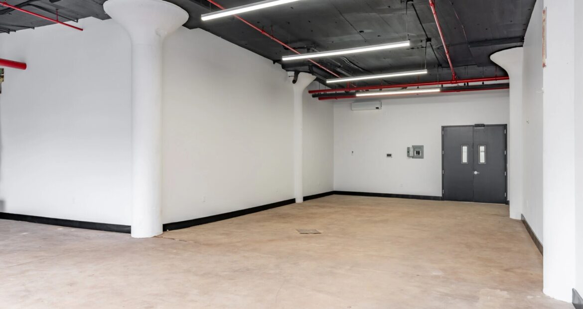 Spacious Flex Commercial Spaces for Lease in Prime Bushwick Location – 1,300 SF