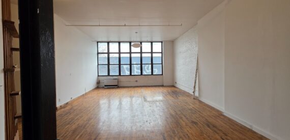 Spacious 800 Sq Ft Commercial Loft for Lease in Prime Bushwick near L Morgan Stop