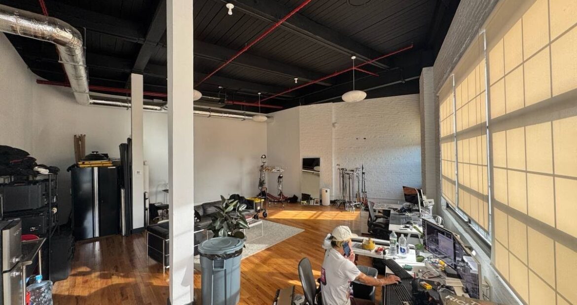 Spacious Commercial Loft with Large Windows in Prime Bushwick Location – 900 Sq Ft