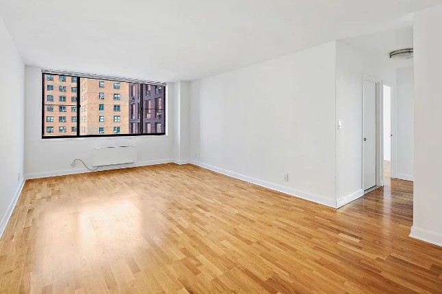 Amazing 2 bed on West 90th Street in Upper West Side