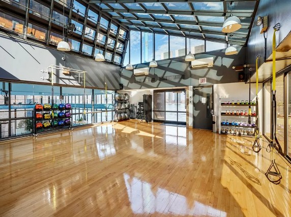 Amazing 1 bed on Waterside Plaza in Kips Bay