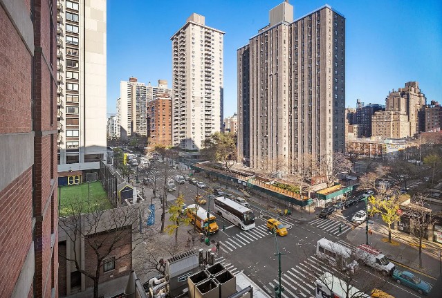 Amazing 2 bed on West 90th Street in Upper West Side