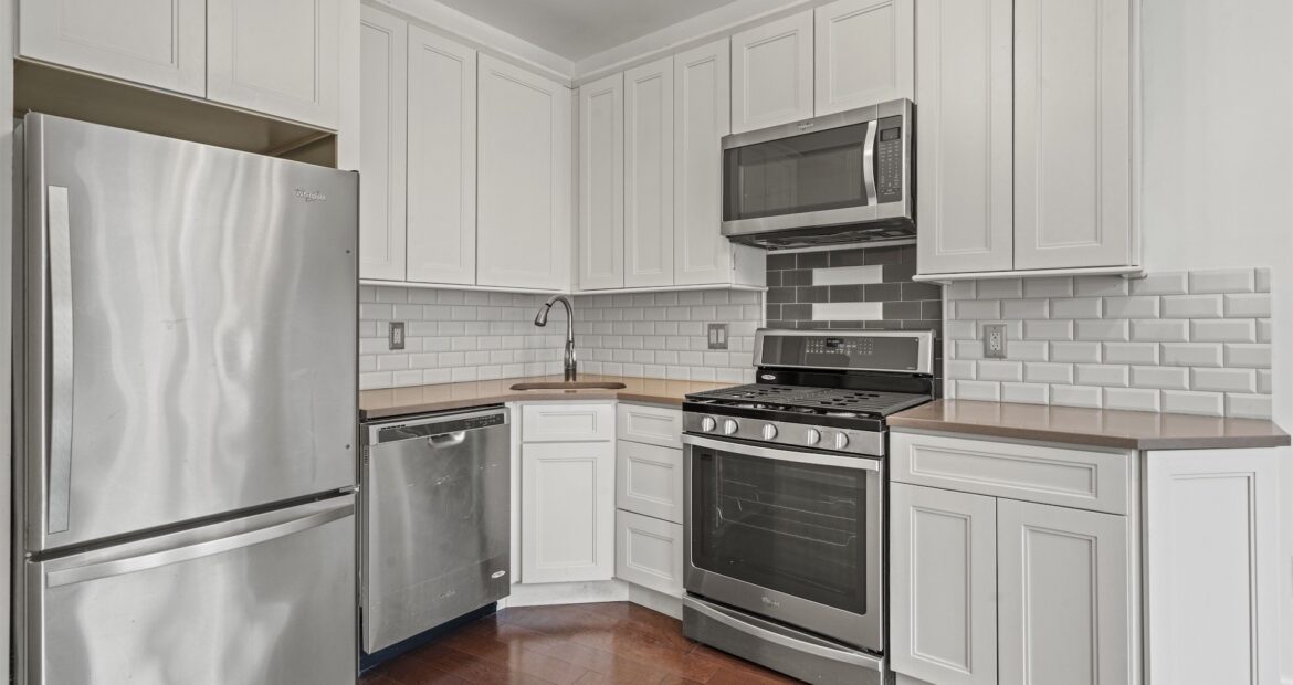 46 Decatur Street