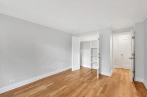 Amazing open layout on West 89th Street in Upper West Side