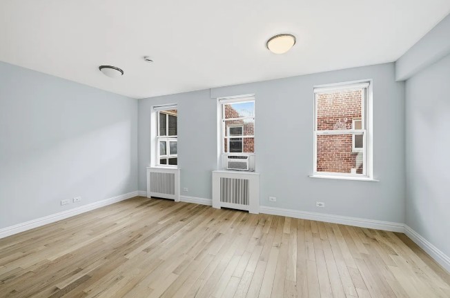 Amazing 1 bed on Greenwich Street in West Village