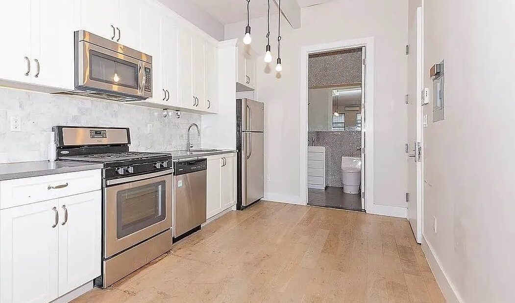 Luxury 1BR Duplex w/ Soaring Ceilings & Rooftop | Steps to G Train | Clinton Hill