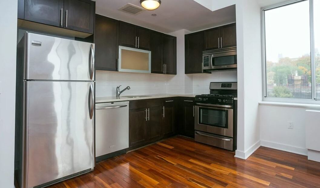 Amazing 2 bed on Manhattan Avenue in South Harlem