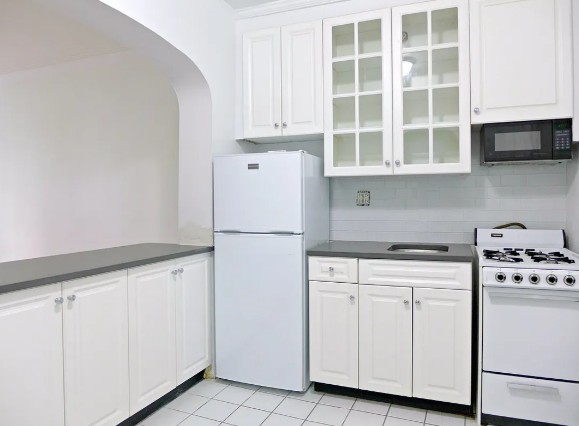 Amazing studio on East 55th Street in Sutton place
