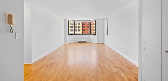 Amazing 1 bed on West 90th Street in Upper West Side