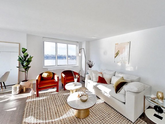Amazing 2 bed on West 42th Street in Upper Hell’s Kitchen