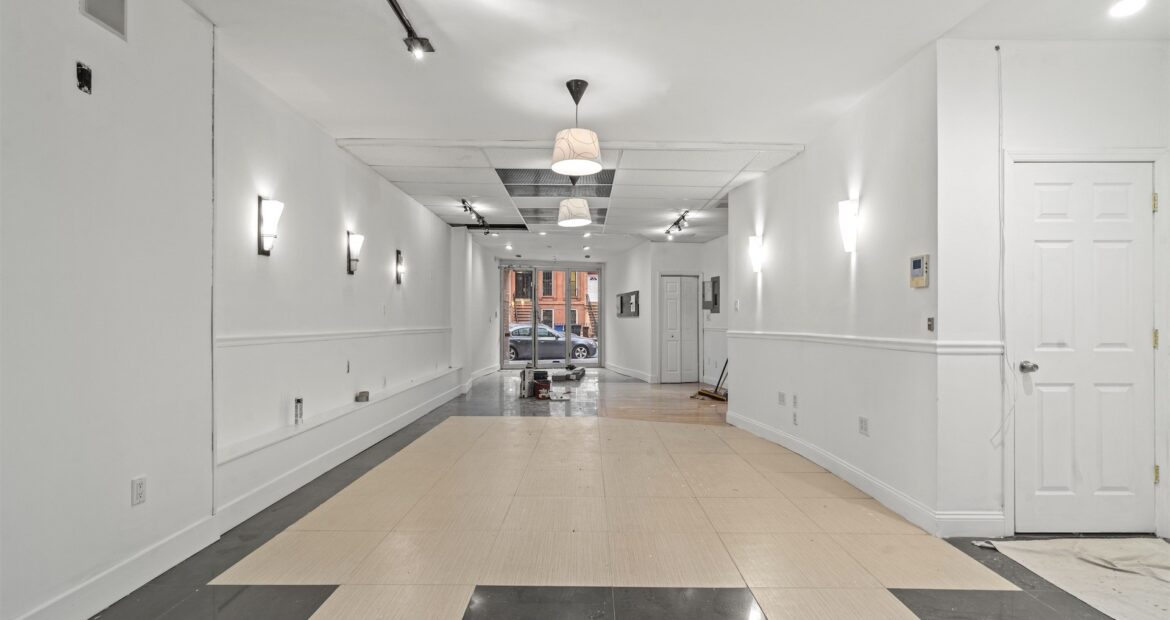 46 Decatur Street