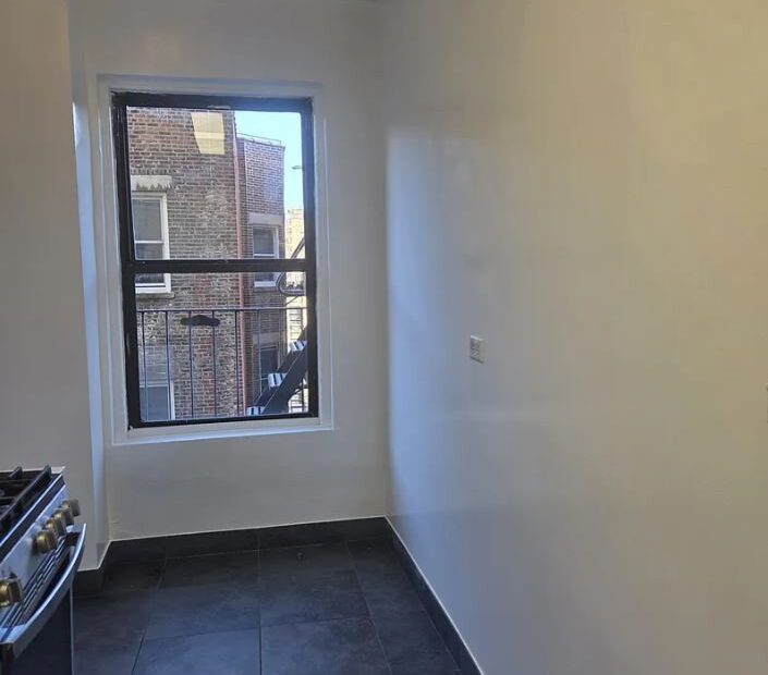 Amazing 1 bed on West 106th Street in Manhattan Valley