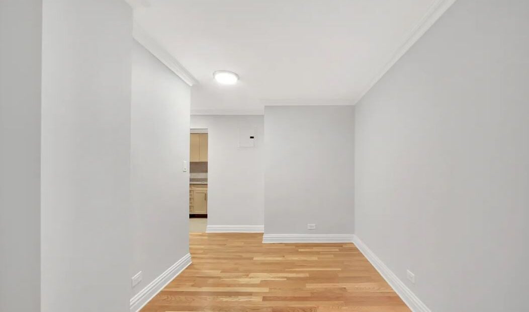 Amazing open layout on West 89th Street in Upper West Side