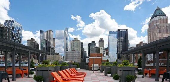 Amazing Studio on West 53rd Street in Hell’s Kitchen
