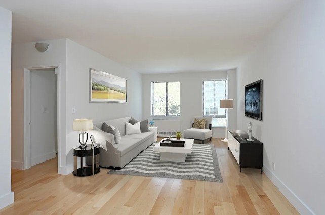 Amazing Studio on West 53rd Street in Hell’s Kitchen