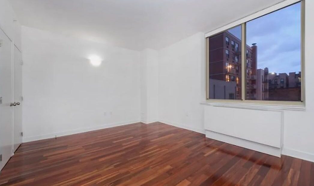 Amazing open layout on Manhattan Avenue in South Harlem