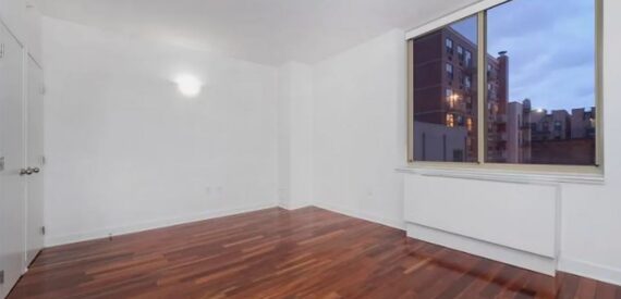 Amazing open layout on Manhattan Avenue in South Harlem