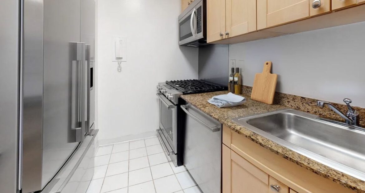 Amazing 1 bed on East 34th Street in Murray Hill